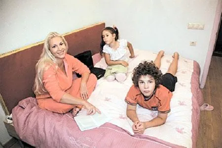 Екатерина Одинцова с детьми