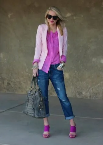 Женские луки с джинсами и пиджаком. Как носить джинсы с пиджаком женщинам 9