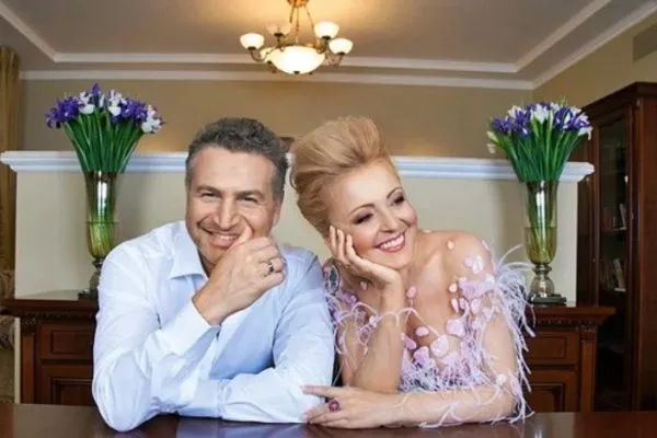 Фото Леонид Агутин и Анжелика Варум в своей квартире