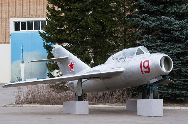 Самолёт УТИ МиГ-15, на котором проходил лётную подготовку Юрий Гагарин.