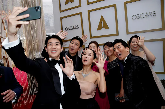 «Оскара» за лучший фильм года взял южнокорейский фильм «Паразиты»