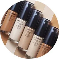 Тональный крем Shiseido Synchro Skin Glow