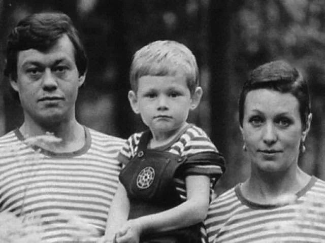 Людмила Поргина с мужем и сыном в молодости