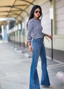 Широкие женские джинсы: модные и удобные. Как носить широкие джинсы 7