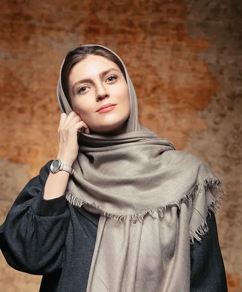 Платок иранские женщины прев&#10. 