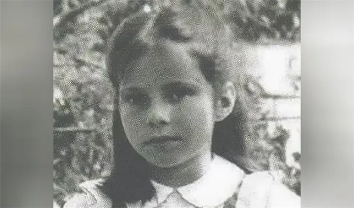 Маленькая Катя Андреева