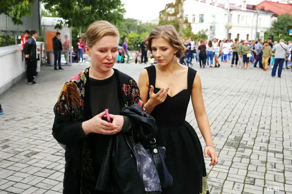Лиза Арзамасова: кто муж и что связывает актрису с Газмановым?