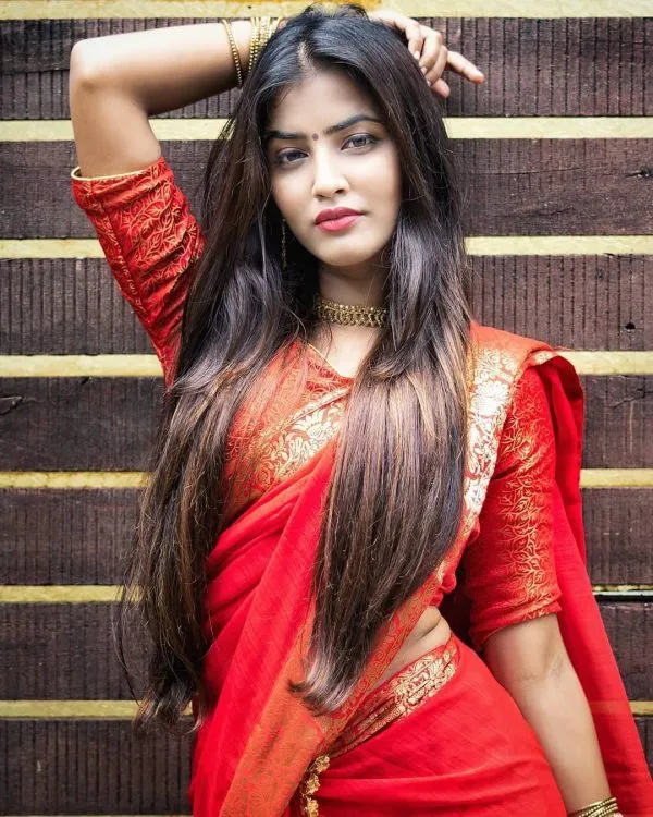 Почему у индианок густые и красивые волосы. Как индийские женщины ухаживают за волосами 3