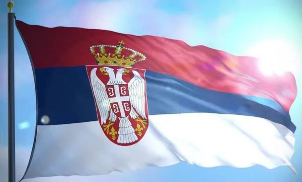 Флаг Сербии. Флаг какой страны красный c белыv 2