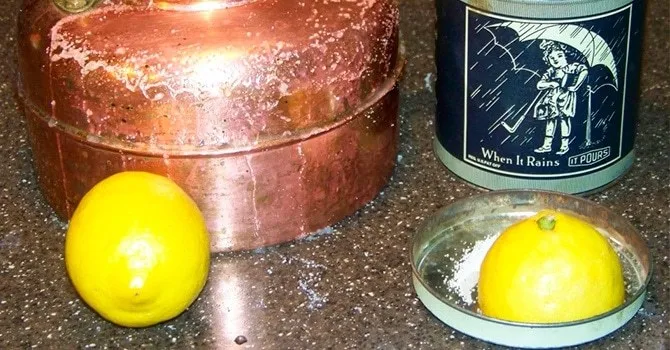 Лимонный сок удаляет коррозию