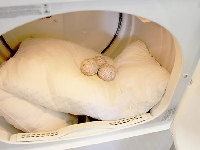 Как стирать синтетические подушки