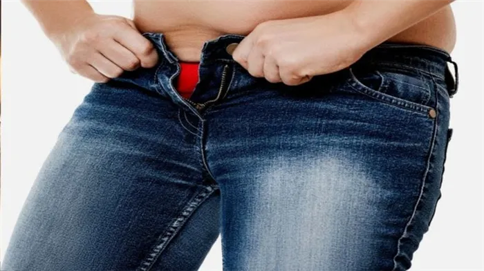 Как растянуть узкие джинсы и «нарастить» их длину: ошпариваем, распариваем и разрезаем пополам. Как растянуть джинсы в длину 9