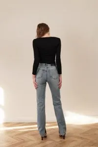 Как растянуть узкие джинсы и «нарастить» их длину: ошпариваем, распариваем и разрезаем пополам. Как растянуть джинсы в длину 17