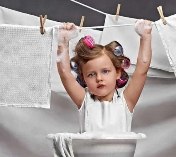 Как вывести пятна на детской одежде в домашних условиях (свежие и застарелые): что делать, если ничего не помогает. Как отстирать детские вещи 3