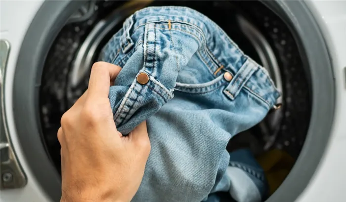 Меры предосторожности при стирке джинсов в стиральной машине