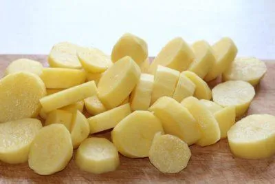 Очищенная картошка: как сохранить цвет, вкус и питательную ценность. Как хранить очищенную картошку 2