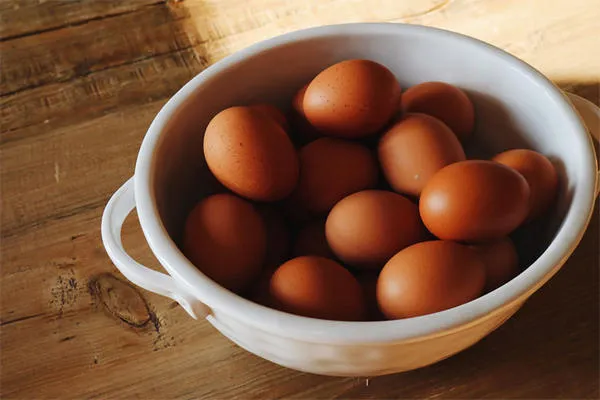 Как правильно хранить яйца в домашних условиях - способы и сроки хранения