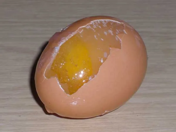 Яйцо в скорлупе