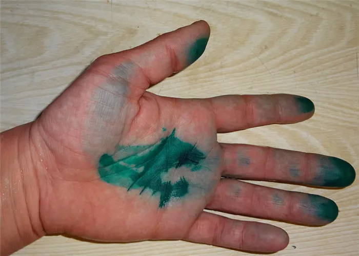Как отмыть зелень с рук