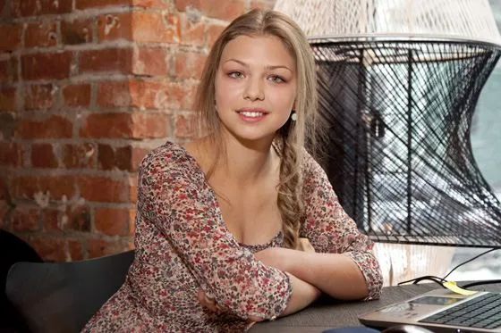 Νεαρή ηθοποιός Таисия Вилкова