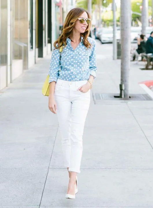 Белые брюки: стильные модели и модные образы. Что одеть с белыми брюками женщине фото 9