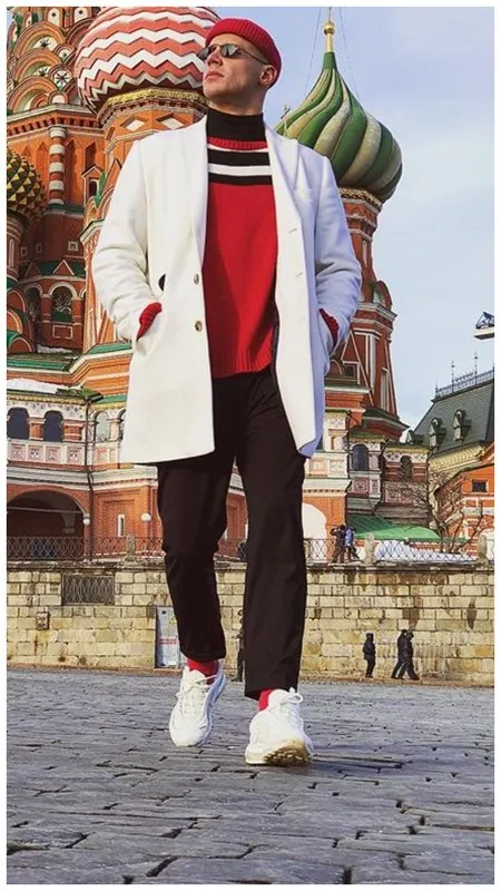 Олег Майами в белом халате