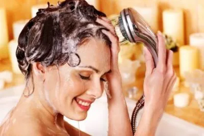 Полезные советы, как правильно мыть волосы. Чем лучше пользоваться — шампунем или мылом. Как часто надо менять шампунь для волос 2