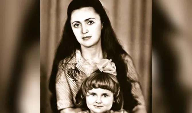Лариса Черникова в детстве.