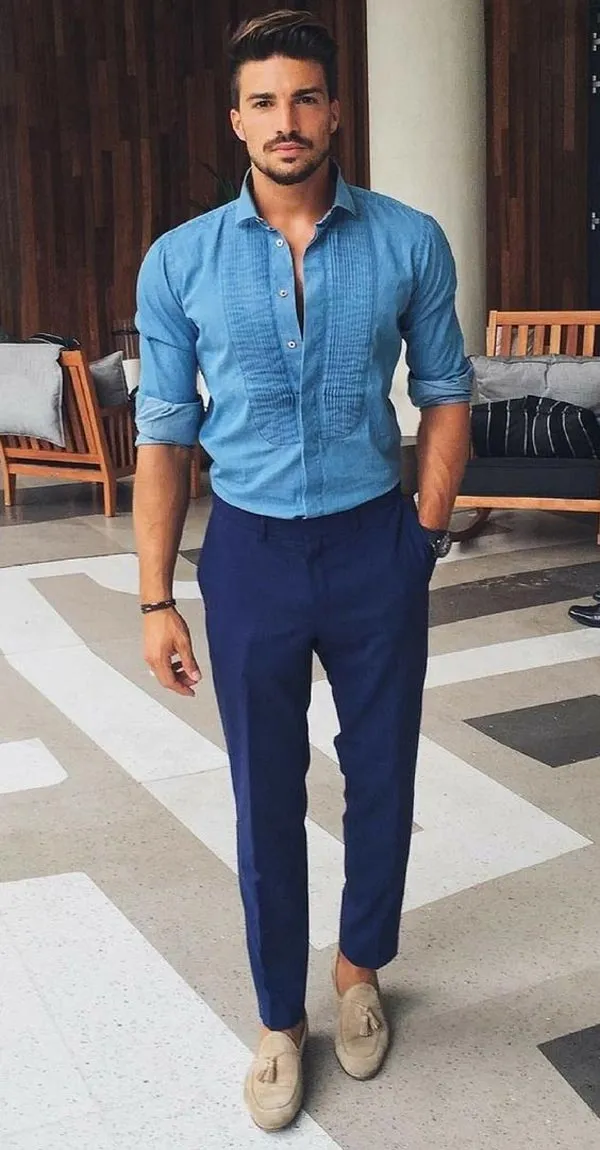 Рубашка и синие брюки в морском стиле в стиле casual