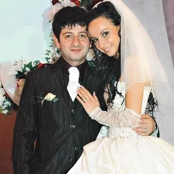 Фото: Михаил Галустян с женой