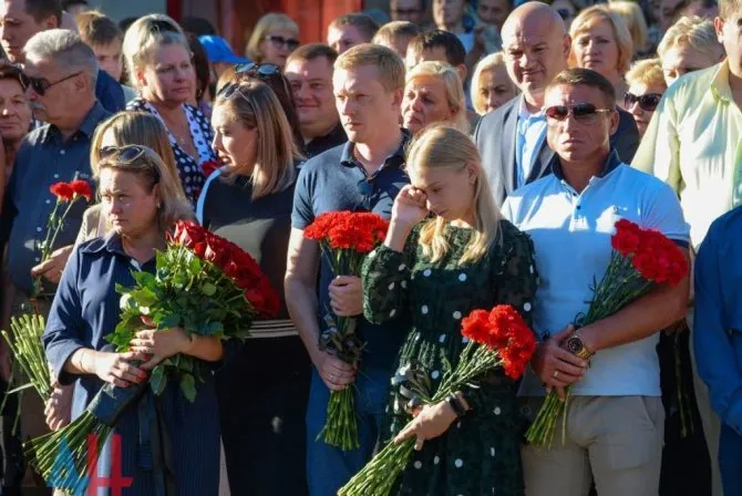 Наталья Захарченко - ДНР: биография. Где сейчас жена захарченко после смерти мужа 16