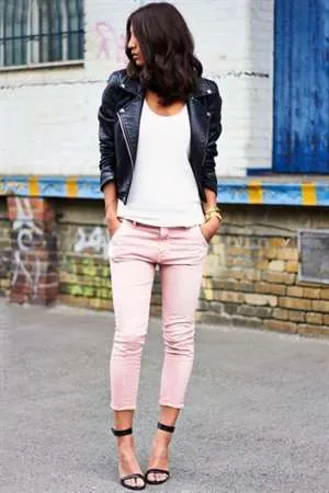 С чем носить розовые брюки – лучшие сочетания. Что одеть под розовые брюки 5