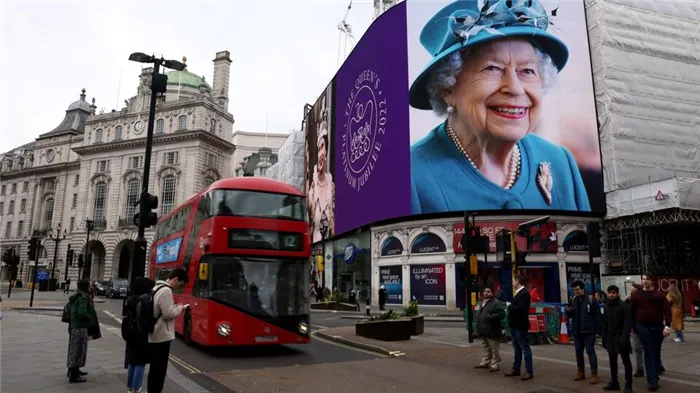 Как в Великобритании отмечают платиновый юбилей Елизаветы II. Сколько лет английской королеве в 2022 3