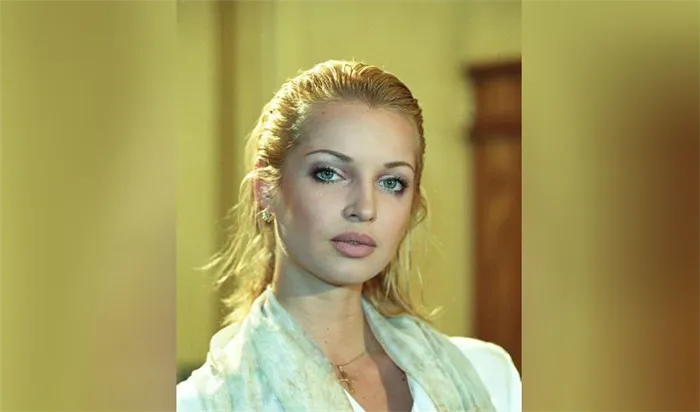 Анастасия Волочкова в молодости