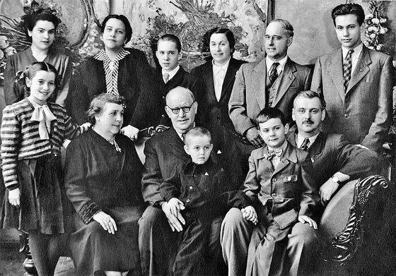 Михалков - семья Кончаловских.