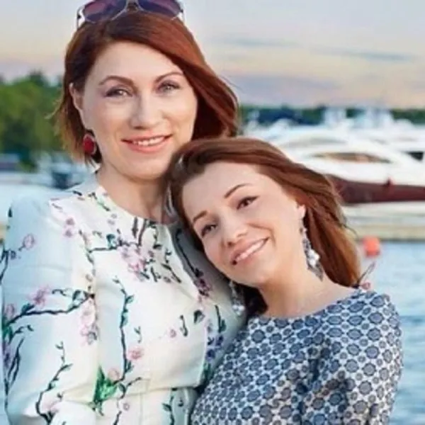 Роза Сябитова и дочь Ксения