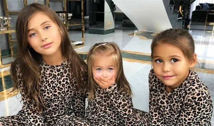 Оксана Самойлова κόρες: Ariela, Maya και Leia