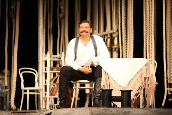 Дмитрий Назаров в театре