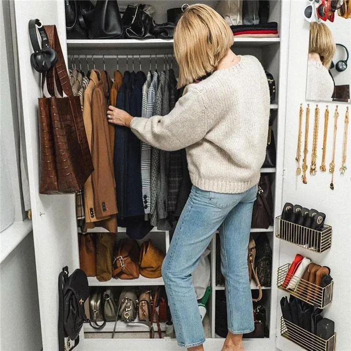 Как разобрать гардероб: 5 шагов. Как разобрать гардероб самостоятельно? 4