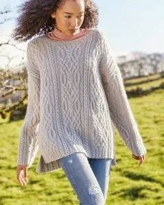 Вяжем свитер спицами, большая подборка схем и описаний. Как связать модный свитер? 27