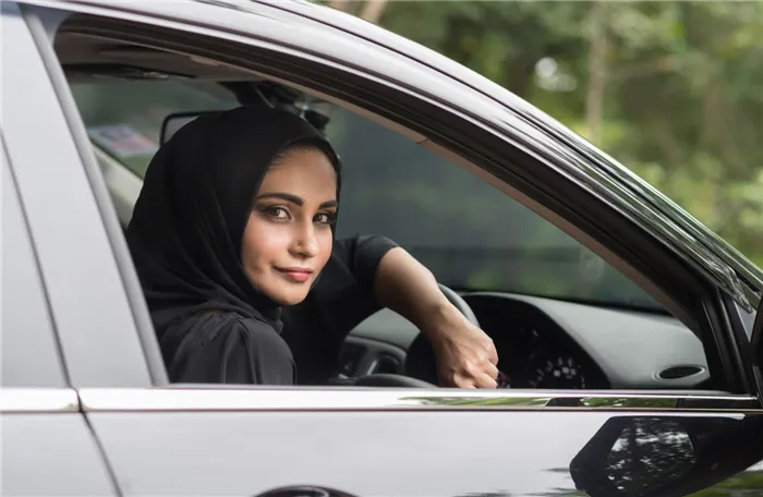 Женщина за рулем Саудовская Аравия