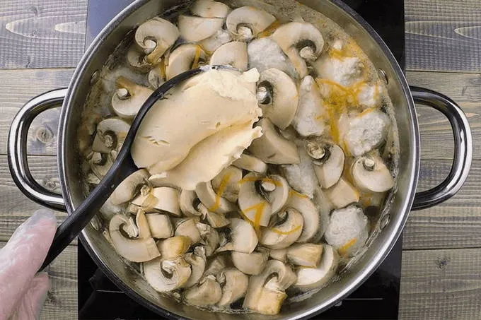 Сырный крем-суп - классический рецепт с пошаговыми фото. Сырный суп как в ресторане? 18