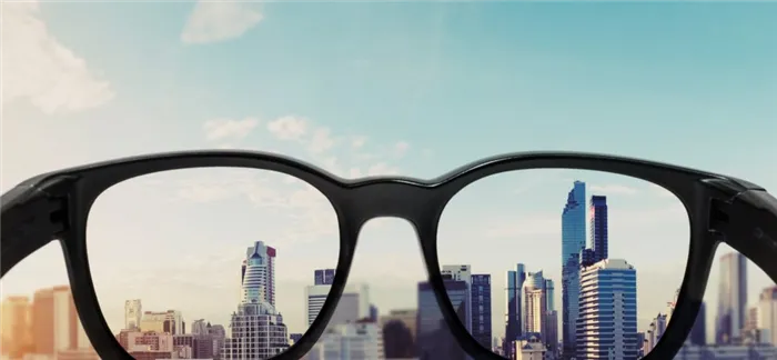 Иногда четыре глаза лучше, чем два: как очки влияют на успешность человека. Почему умные люди носят очки? 3