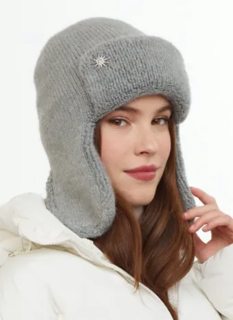 Как носить шапку в 50, чтобы выглядеть свежо и стильно в холодном сезоне 2021-2022. Как модно носить шапку? 23