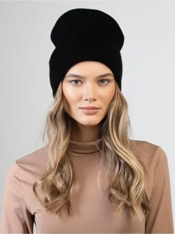 Как носить шапку в 50, чтобы выглядеть свежо и стильно в холодном сезоне 2021-2022. Как модно носить шапку? 16