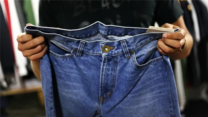 Когда не наприседала. Как выбрать джинсы, в которых формы будут выглядеть объемными, а не плоскими (смотрите на карманы, а не на фасон). Карманы на джинсах сзади как выбрать? 4