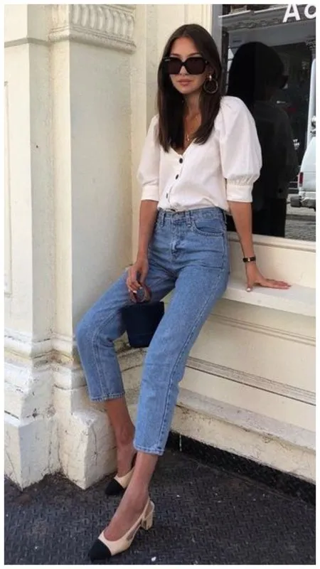 Красивый летний образ: джинсы и блузка