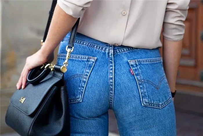 Когда не наприседала. Как выбрать джинсы, в которых формы будут выглядеть объемными, а не плоскими (смотрите на карманы, а не на фасон). Карманы на джинсах сзади как выбрать? 8