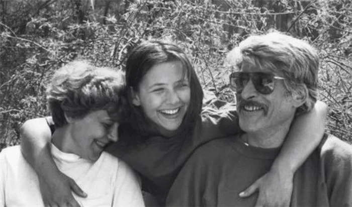 Софи Марсо с родителями (1984)