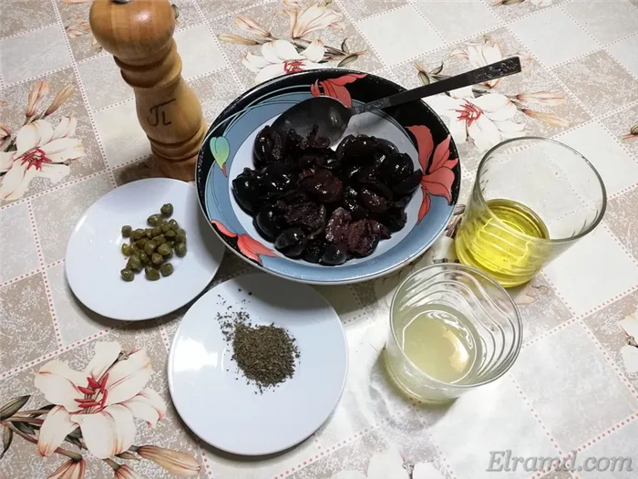 Ингредиенты для пасты из оливок